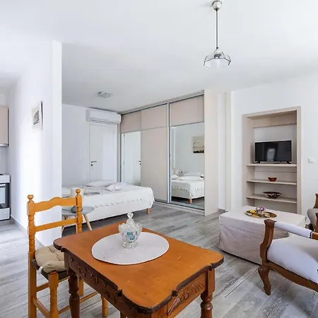 Syraino Apartment Skopelos Town Exterior photo