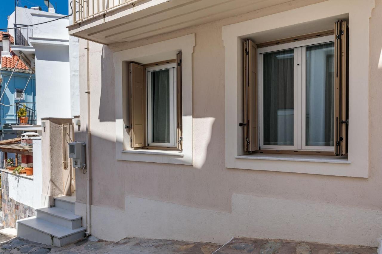 Syraino Apartment *